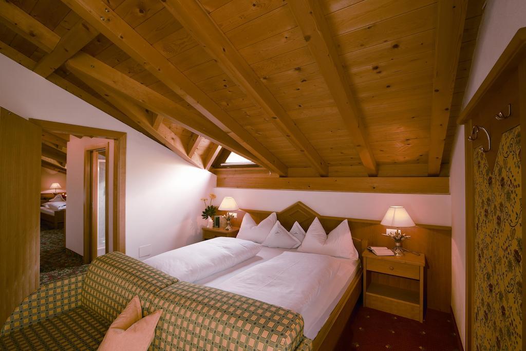 Hotel Bacherhof Maranza Habitación foto